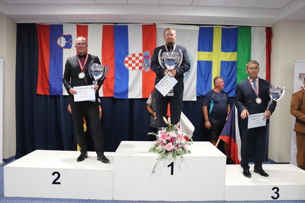 20250913 180257630 iOS