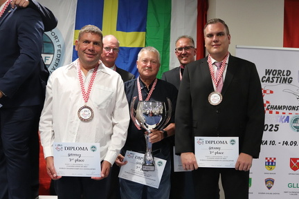 20250913 182855090 iOS